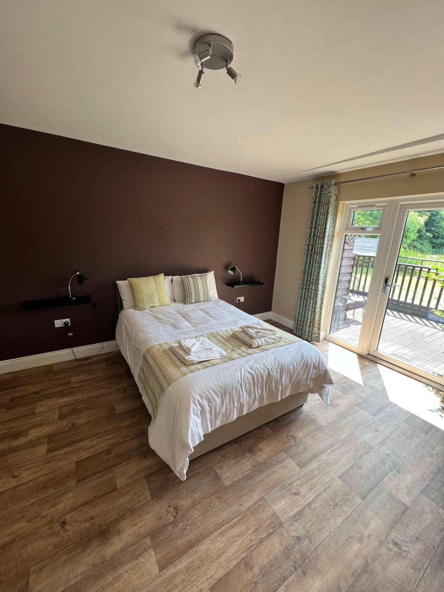 تينبوري Cadmore Lodge Bed & Breakfast المظهر الخارجي الصورة